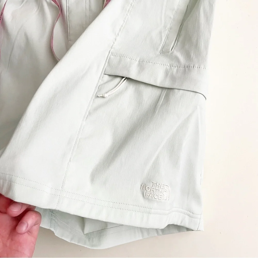 The North Face Men’s 7” Class V Belted Shorts Mint Green Size XL